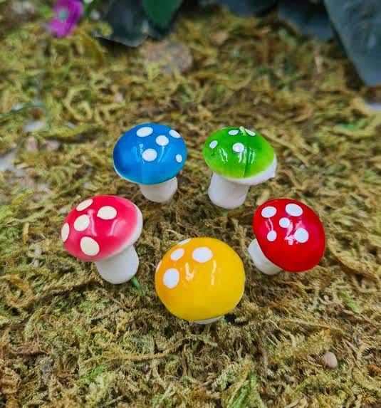 Multicolour Decorative Small Mushrooms – Mini Garden Ornament Set